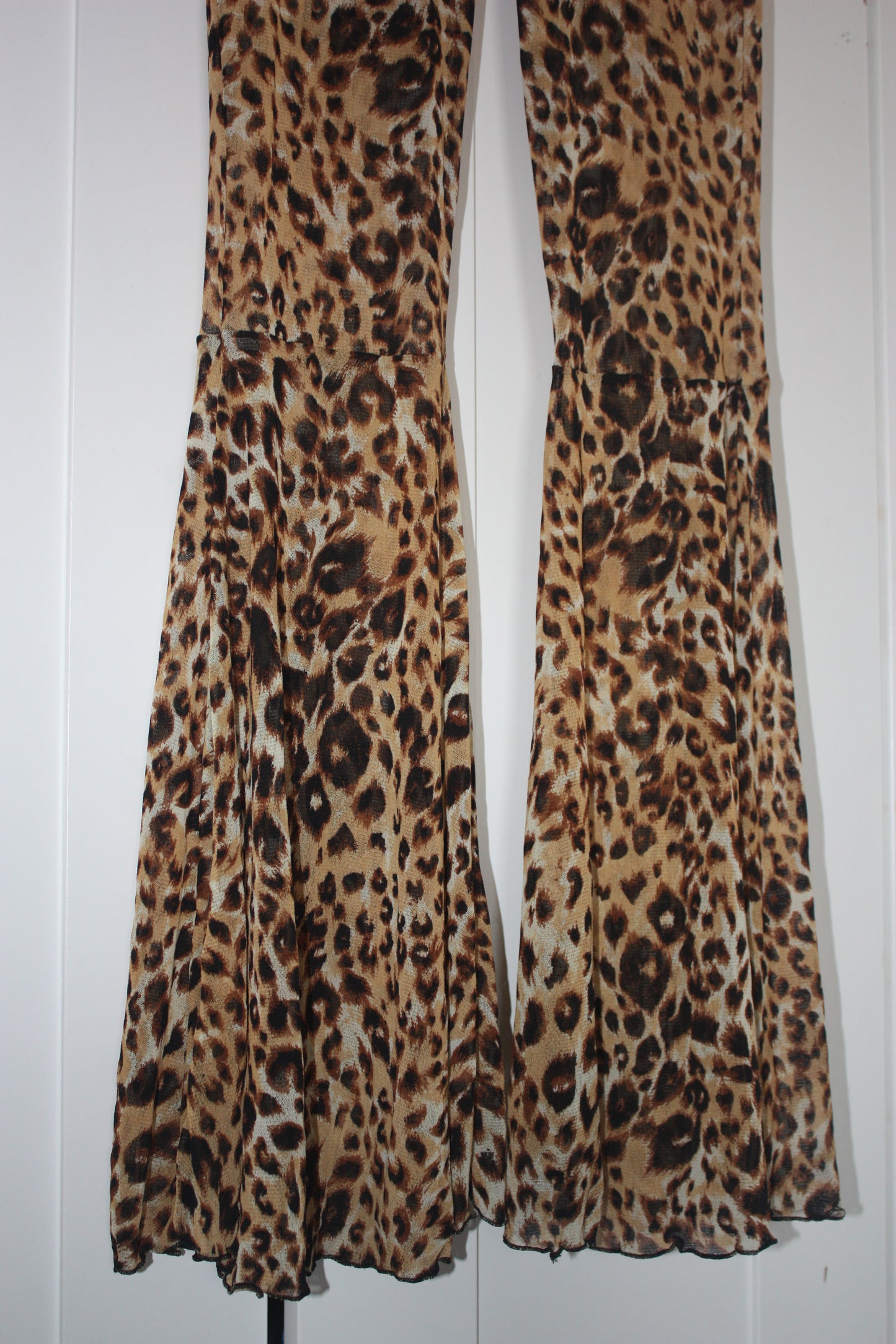 Leopard flared low rise pants