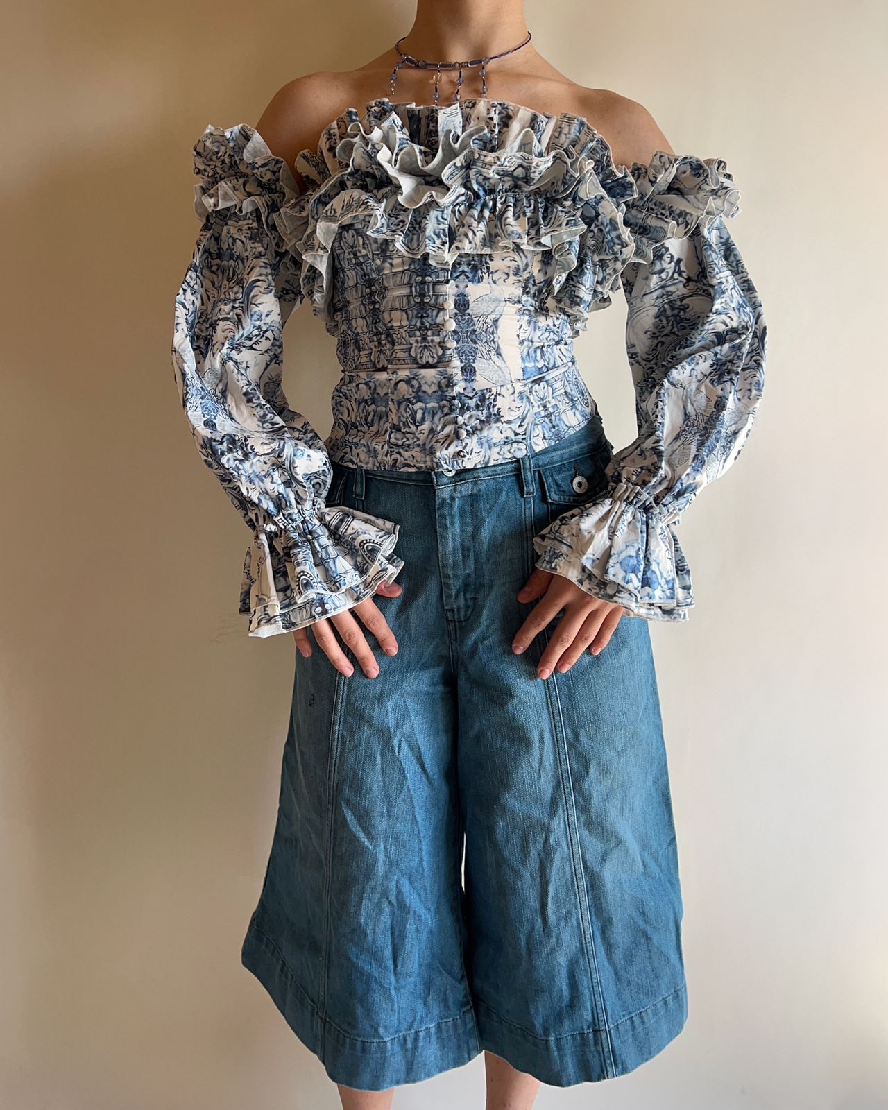 Plt off shoulder long sleeves top