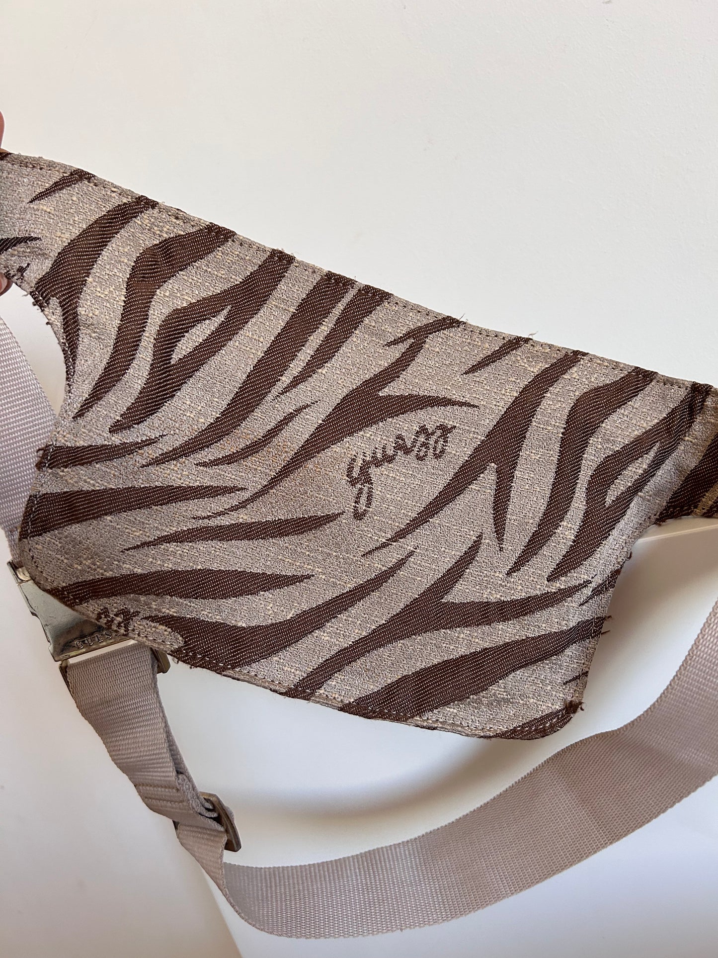 Guess y2k crossbody bag