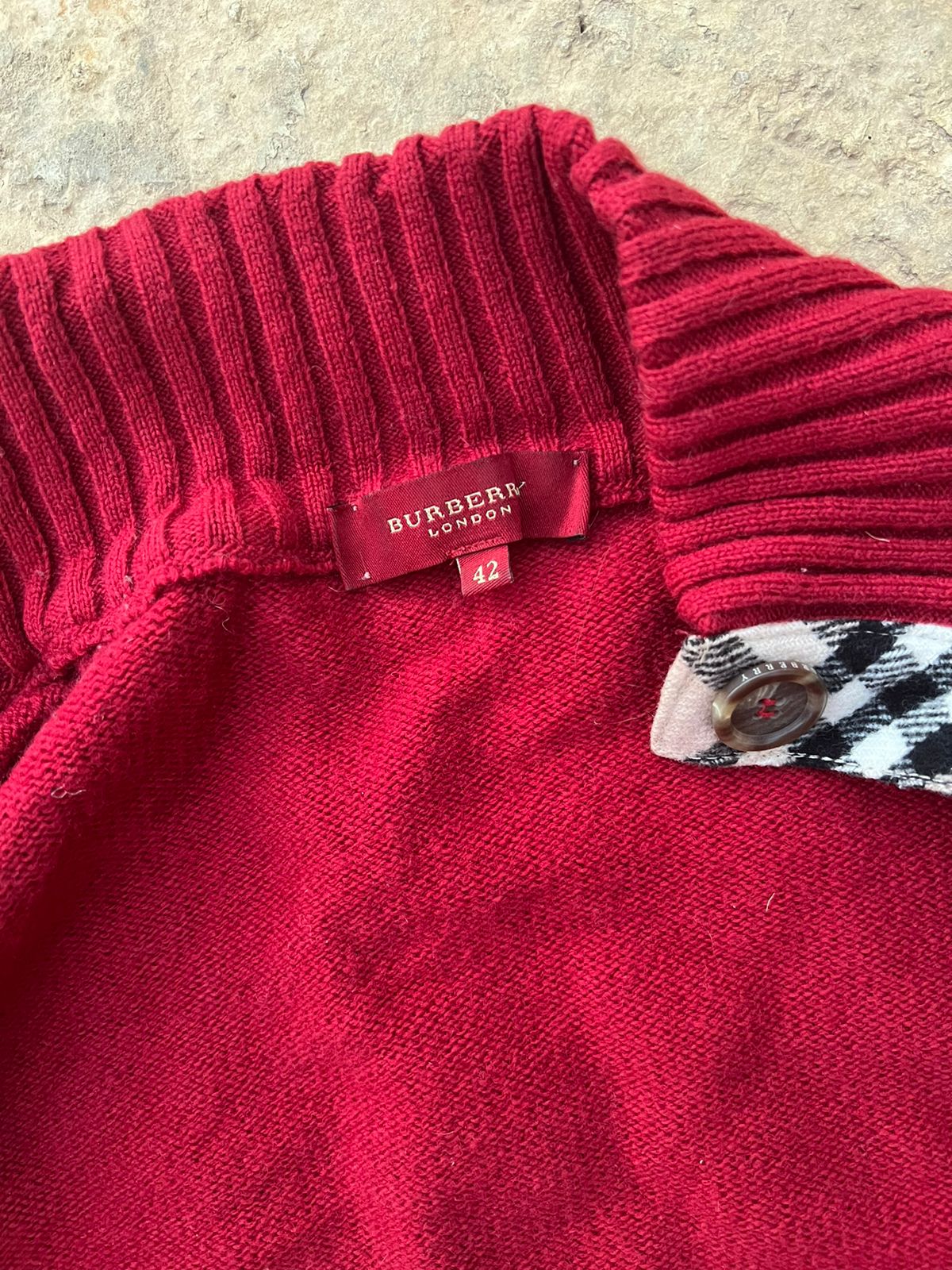 Burberry dark red vintage cardigan