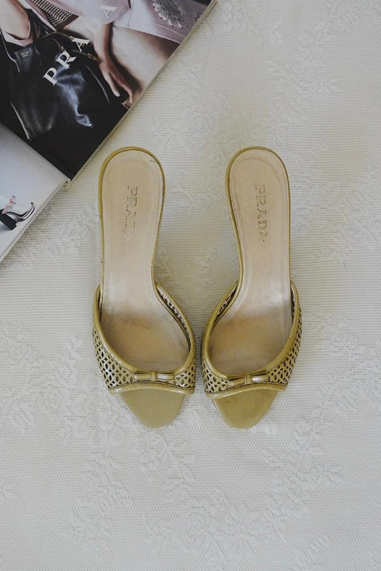 Prada bow kitten heel