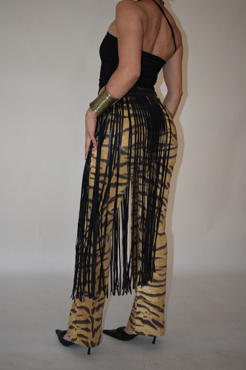 Suede fringed belt