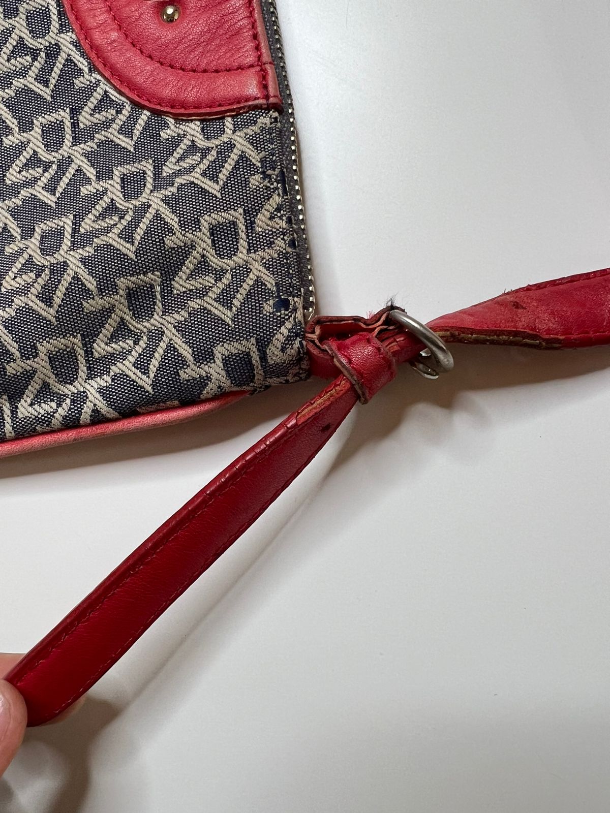 DKNY crossbody y2k bag