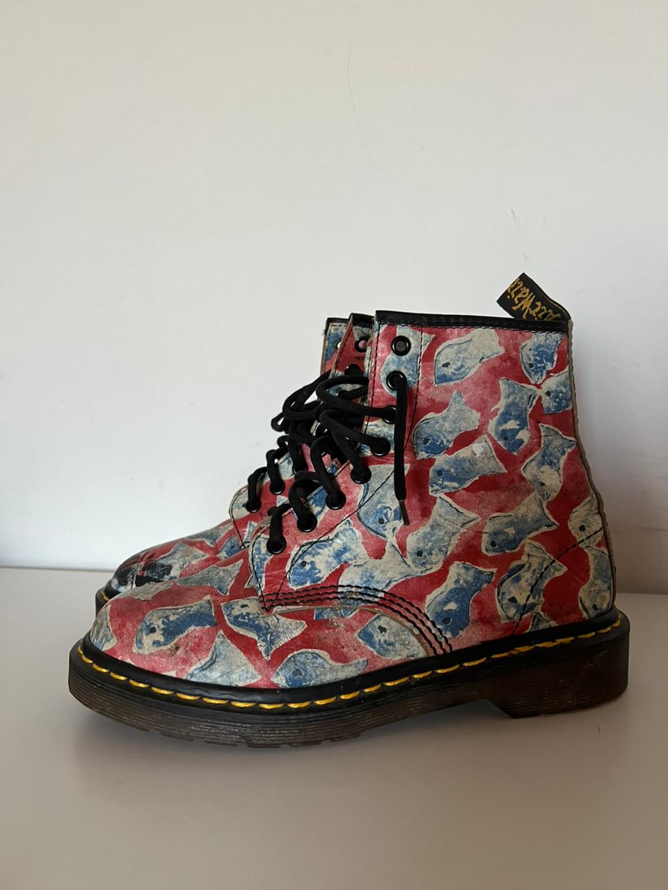 Dr Martens 90s rare red blue fish print leather boots