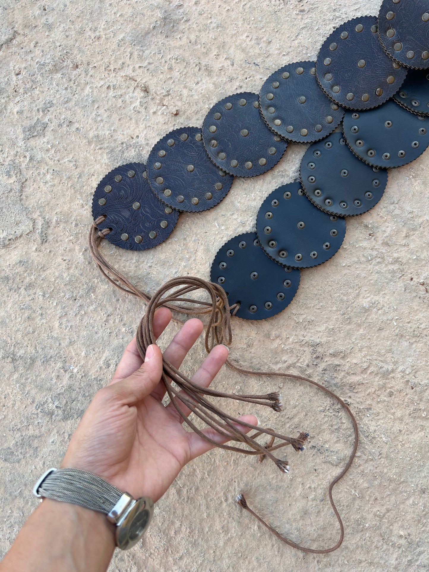 Vintage disc leather belt