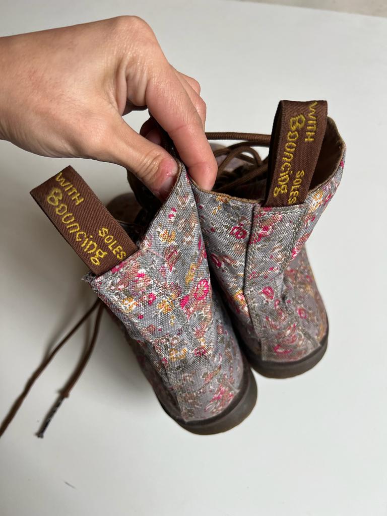 Dr martens floral boots