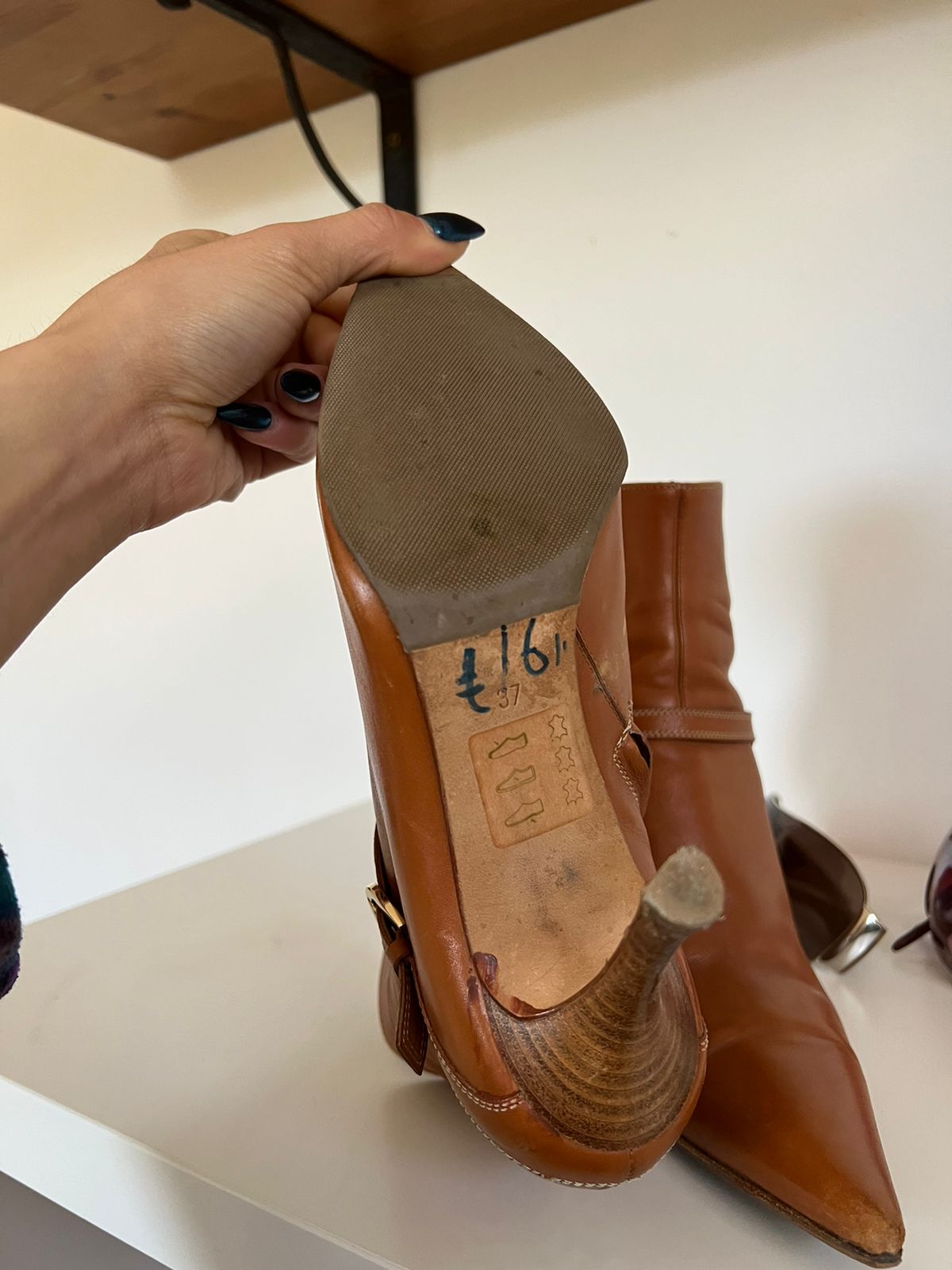 Sergio Rossi leather ankle high heeled boots