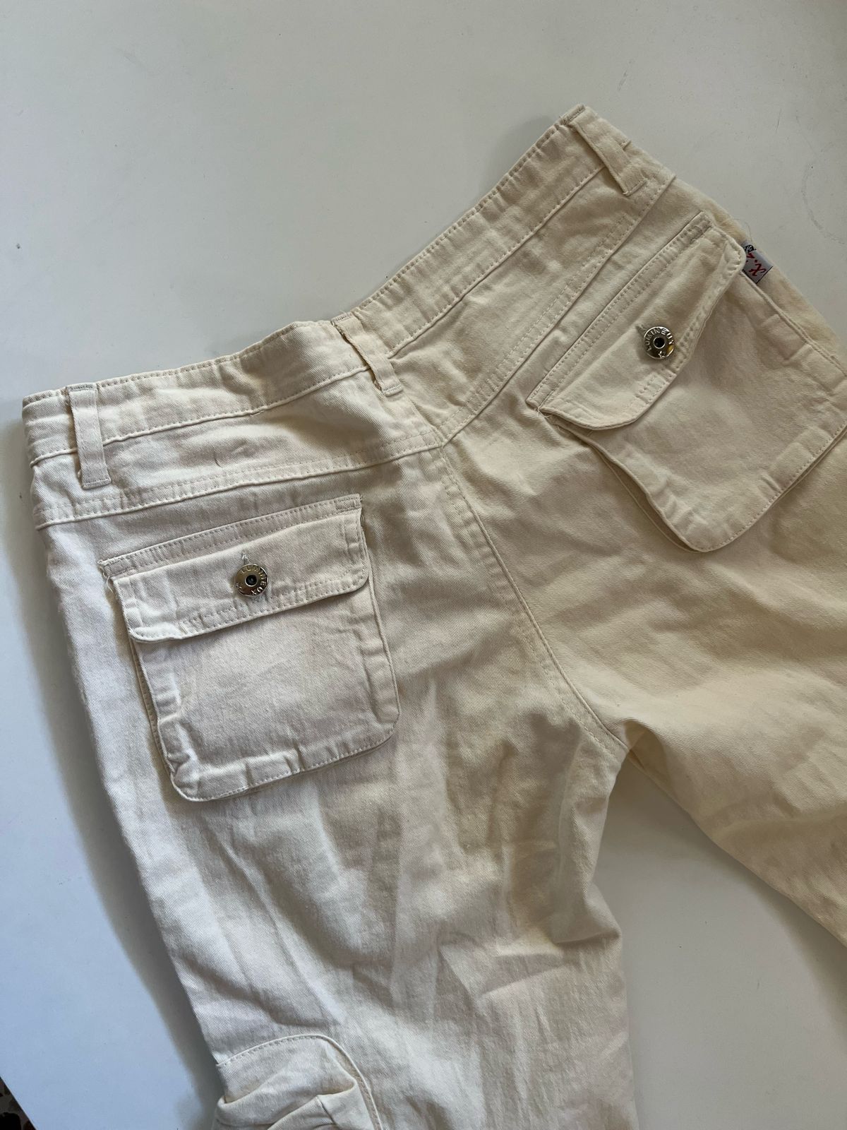 Cargo mid waist capris