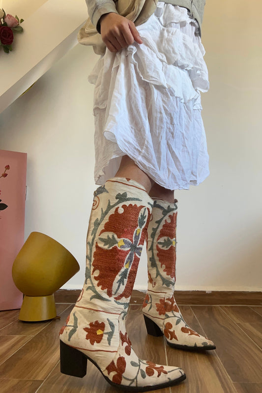 Embroidered vintage floral heeled boots