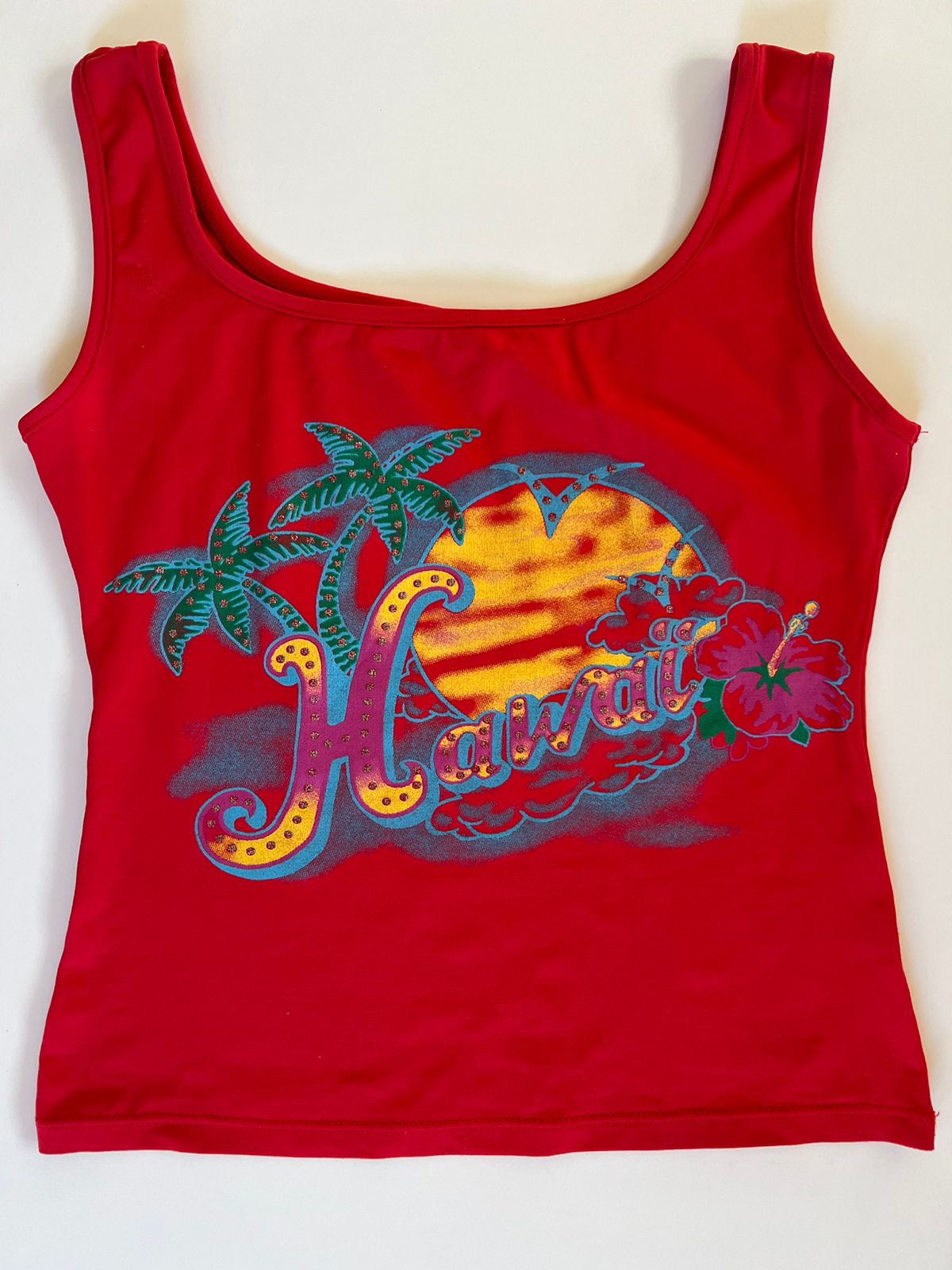 Hawaii red graphic top