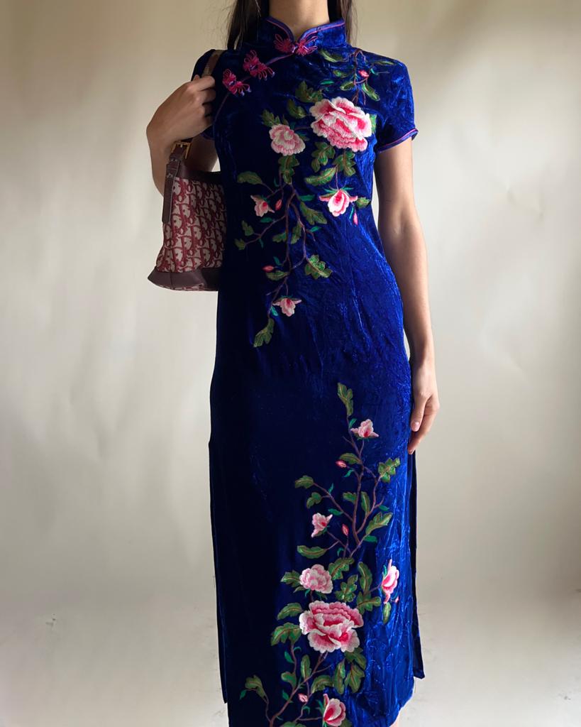 Cheongsam blue velvet maxi dress with slits