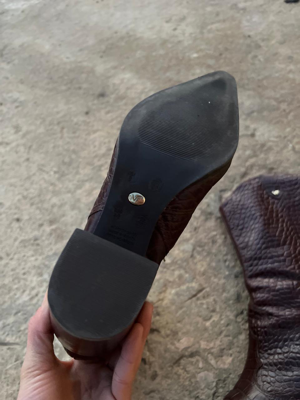 Croc leather pointy brown boots