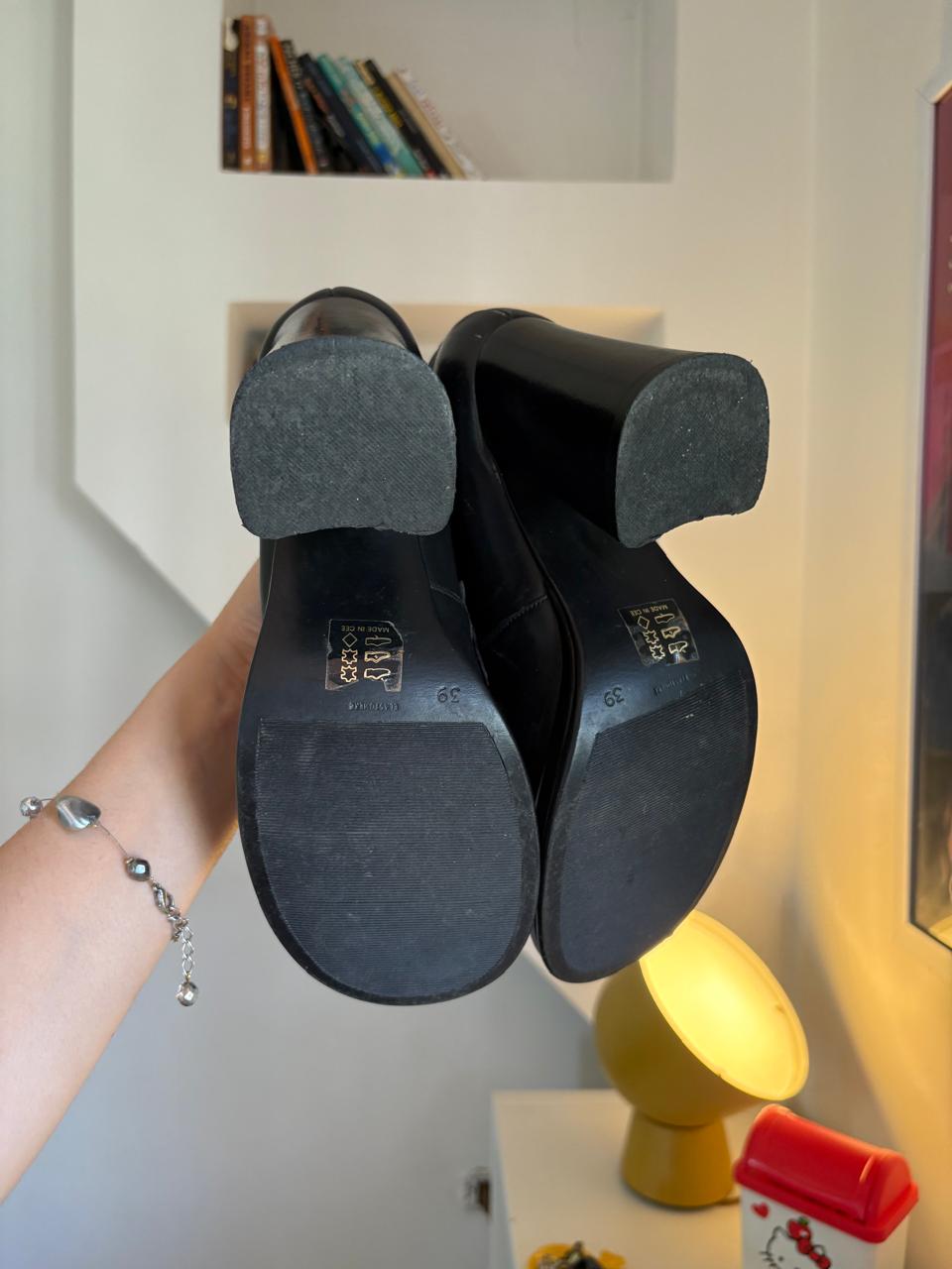 Leather platform loafer
