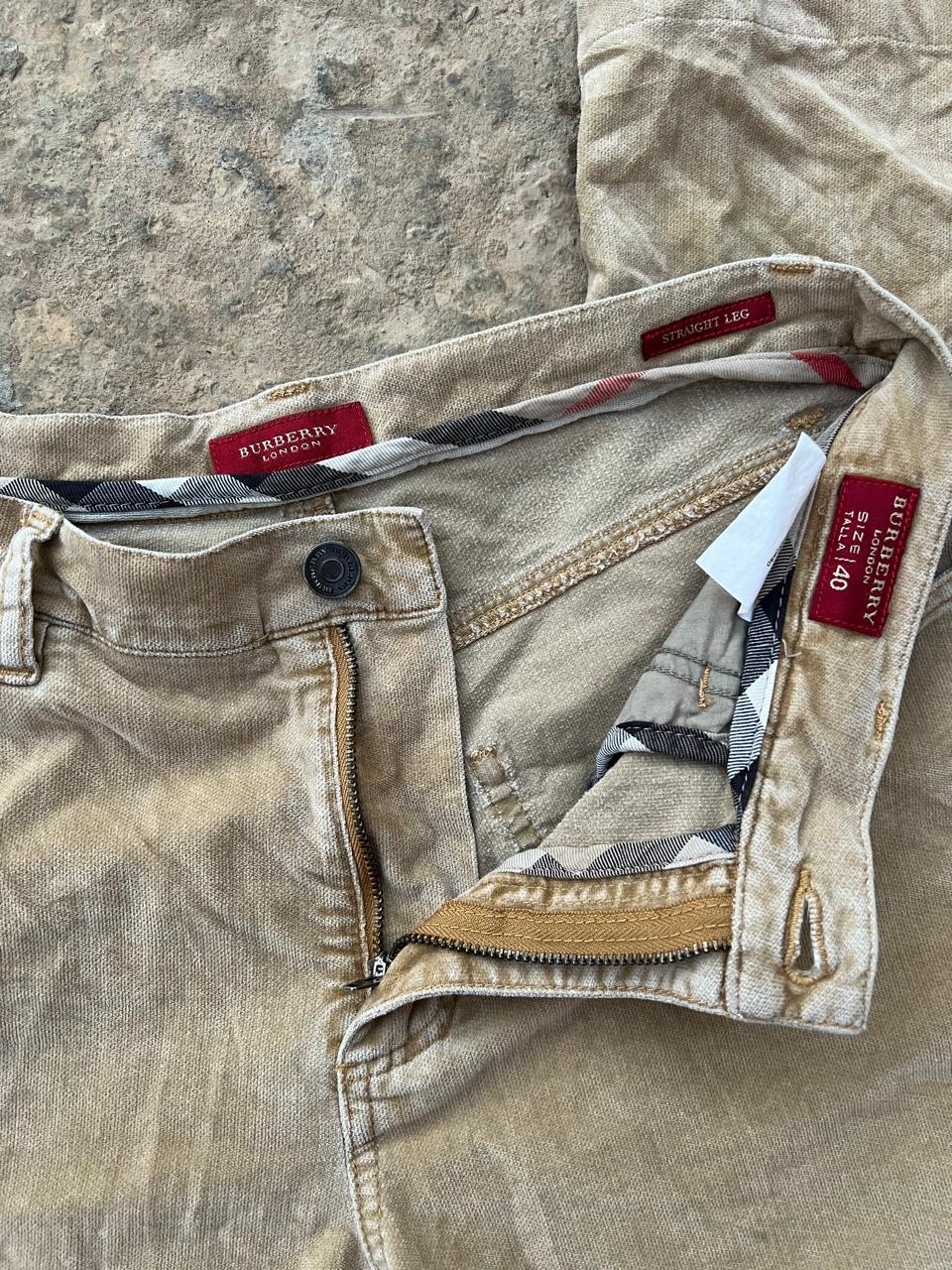 Burberry vintage mid waist straight fit pants