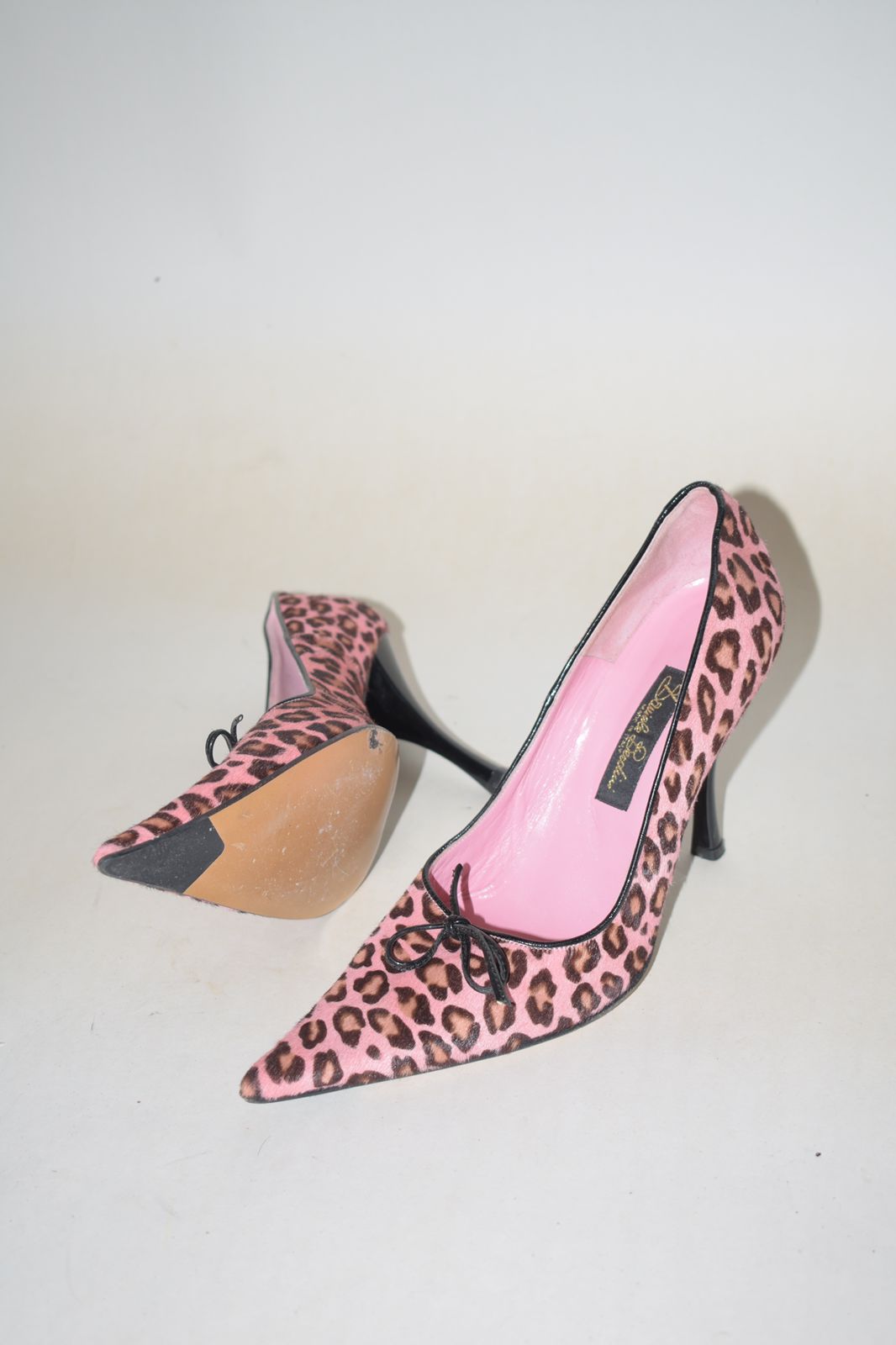 Pink leopard print fur pointy heels