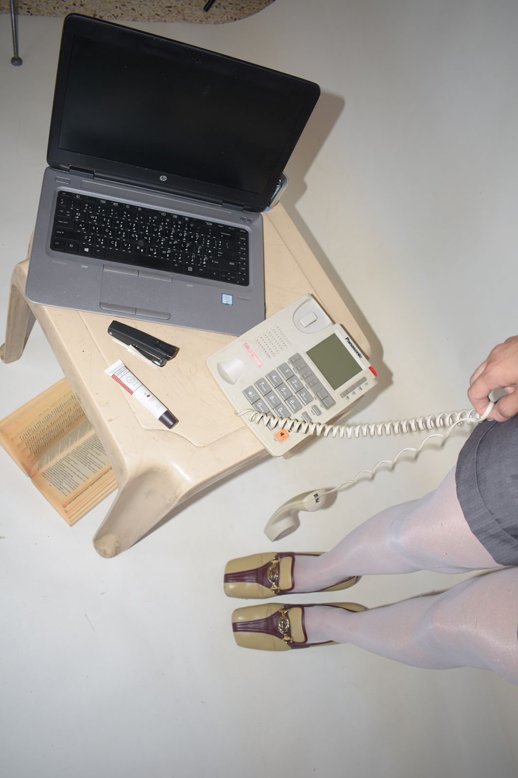 Gucci beige loafer pumps