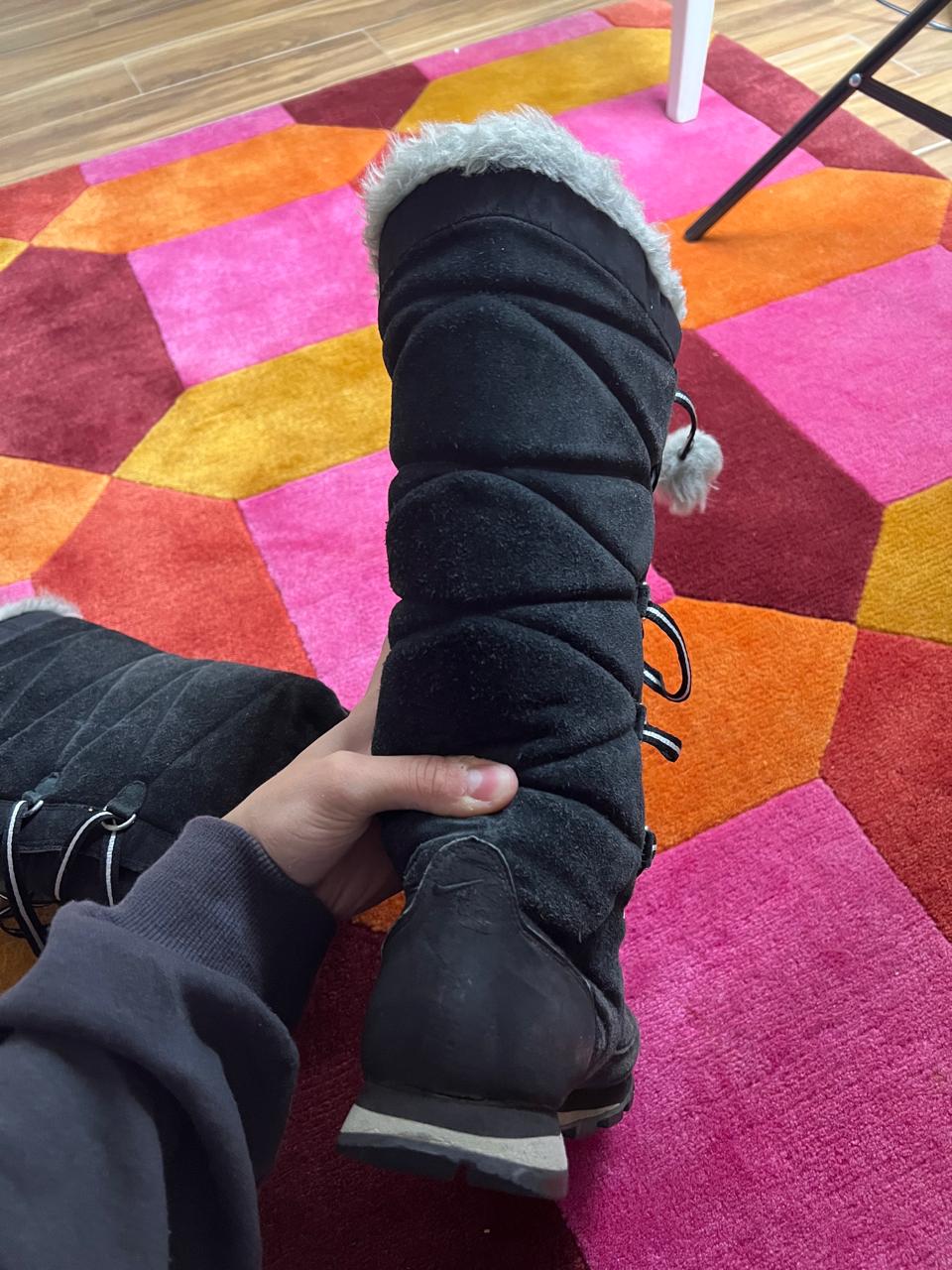 Nike fur lace up boots