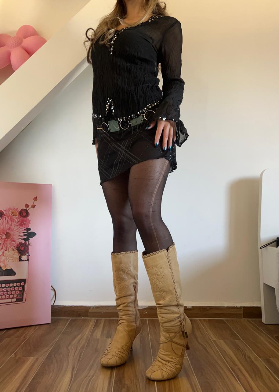 Vintage Bronx leather round toe heeled boots