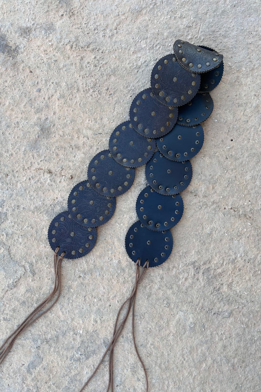 Vintage disc leather belt