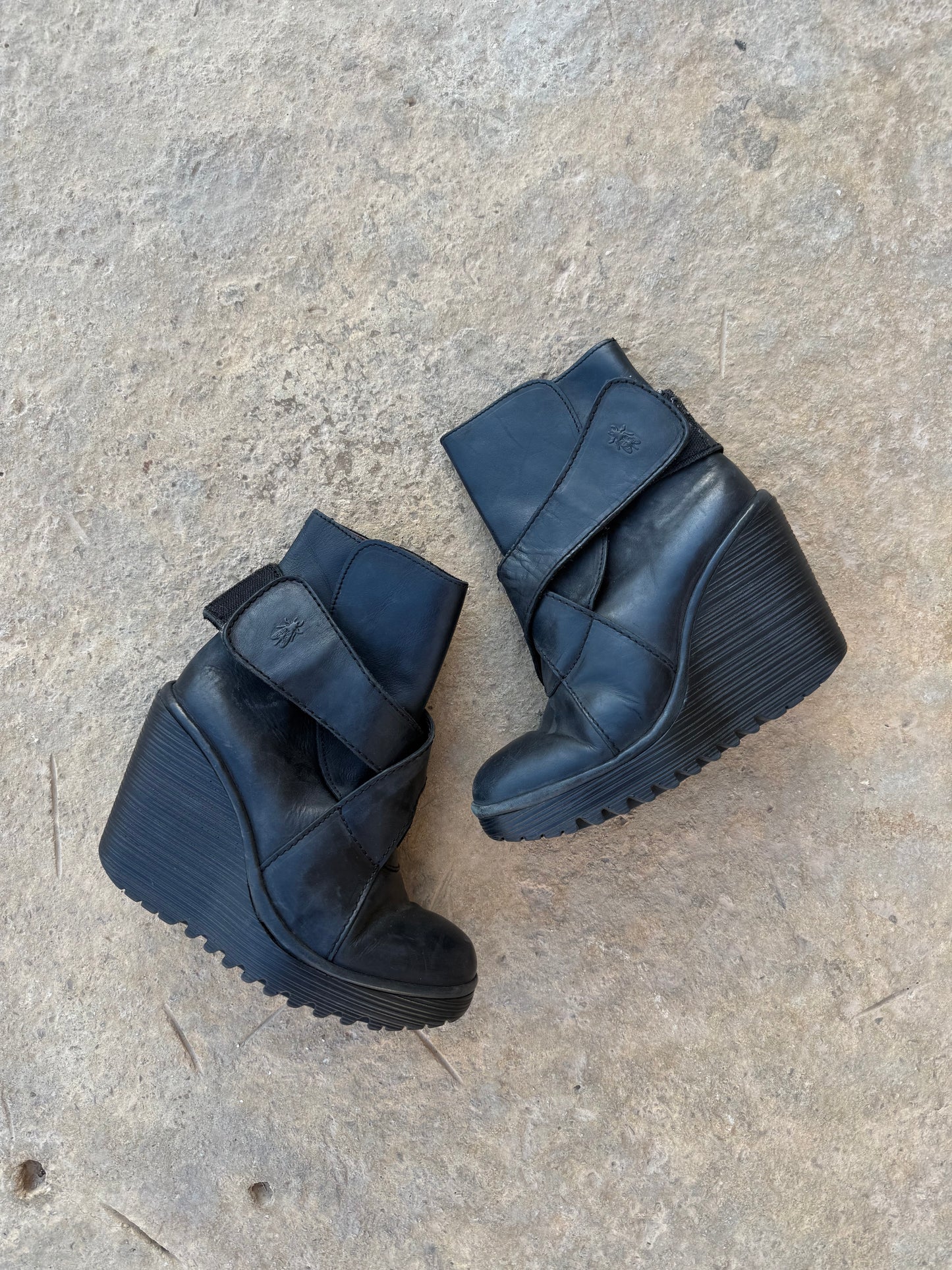 London fly leather black platforms
