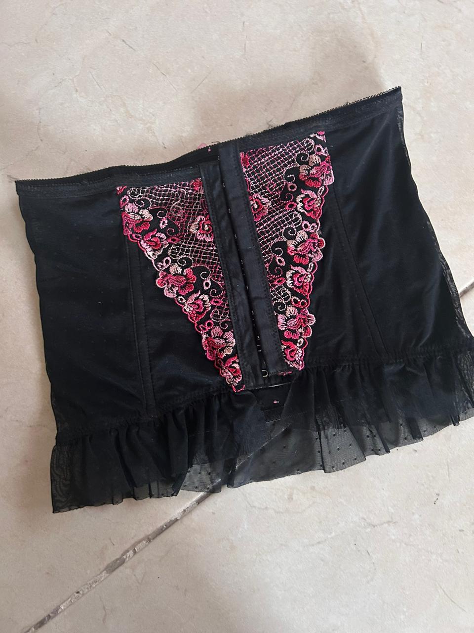 Underbust floral mesh lace corset