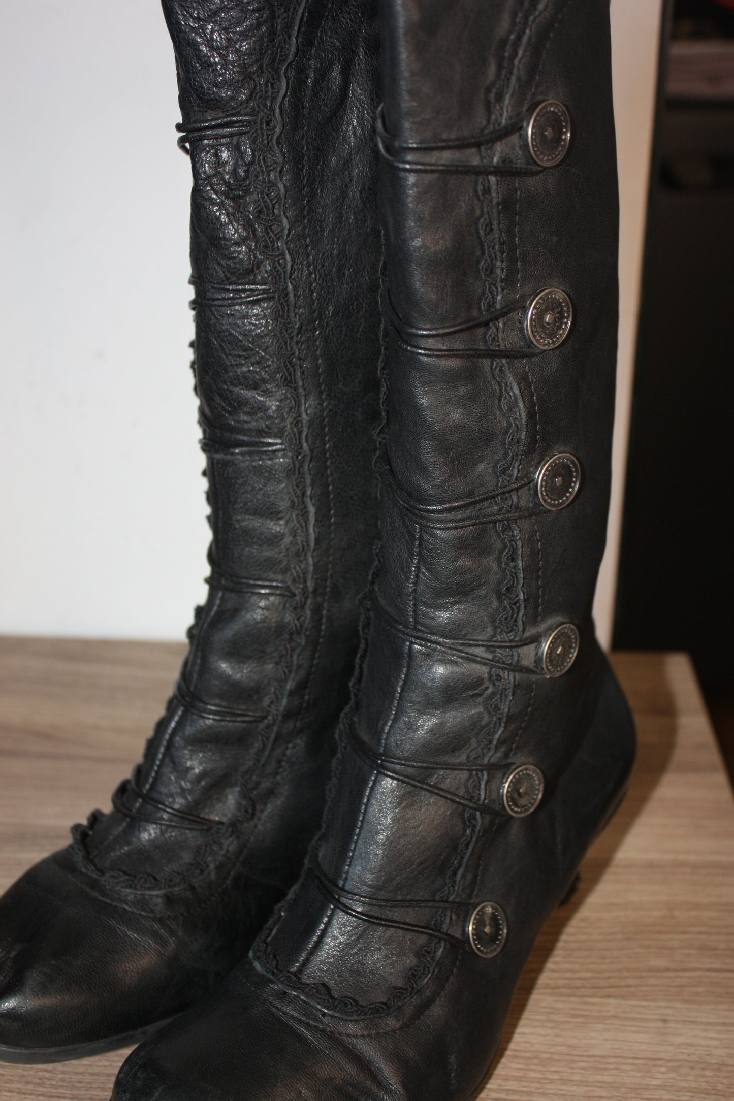 Brako leather kitten heeled boots