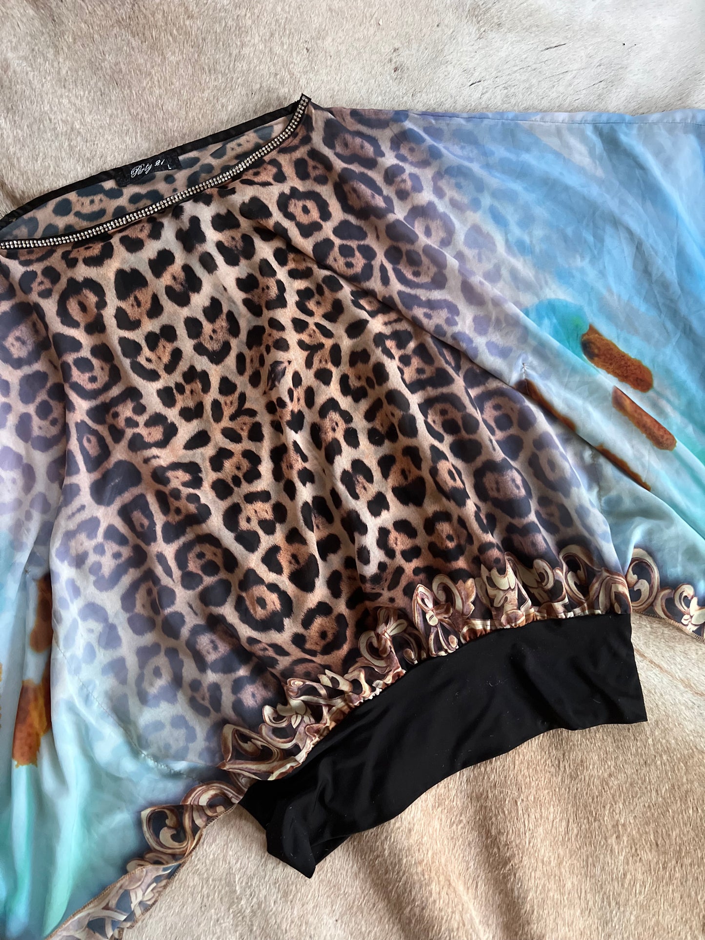 Y2k leopard batwing top