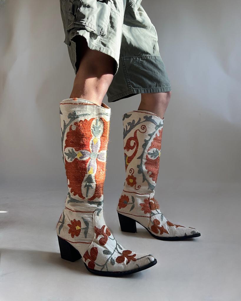 Embroidered vintage floral heeled boots