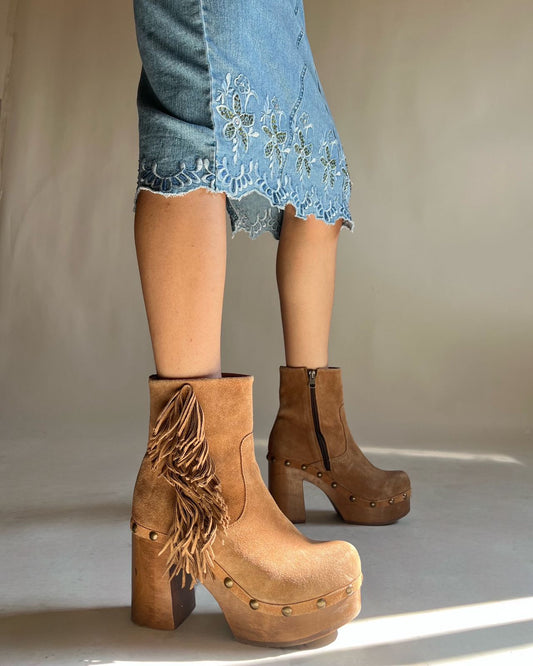 Clay's suede wooded fringed 90s y2k platforms