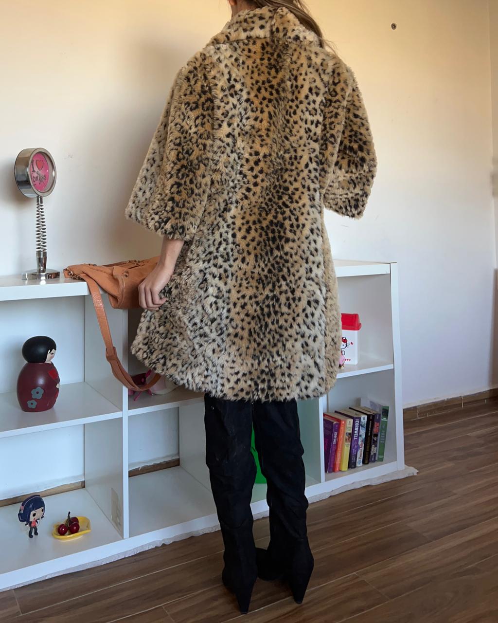 Leopard faux fur mid sleeves coat