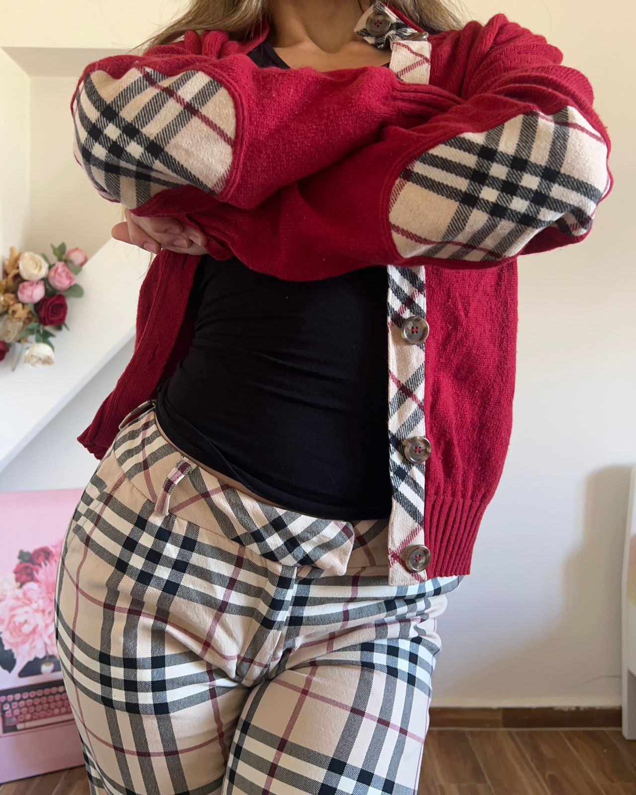 Burberry dark red vintage cardigan