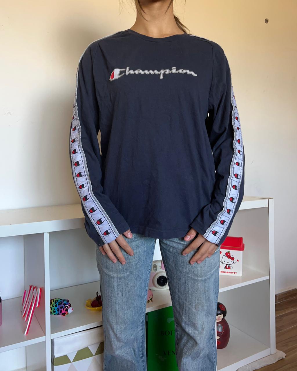 Champion navy long sleeves shirt