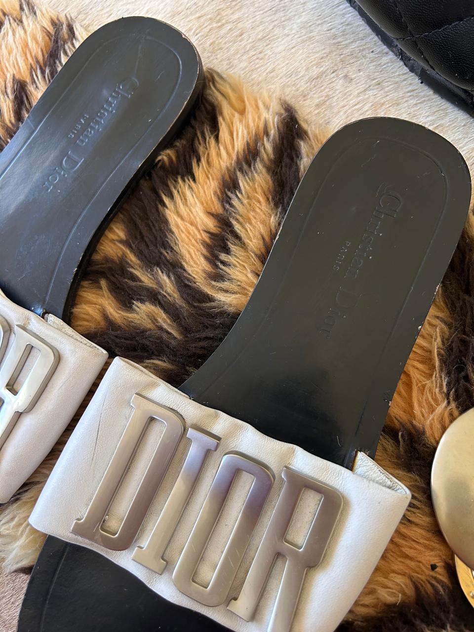 Dio(r)evolution white leather slides