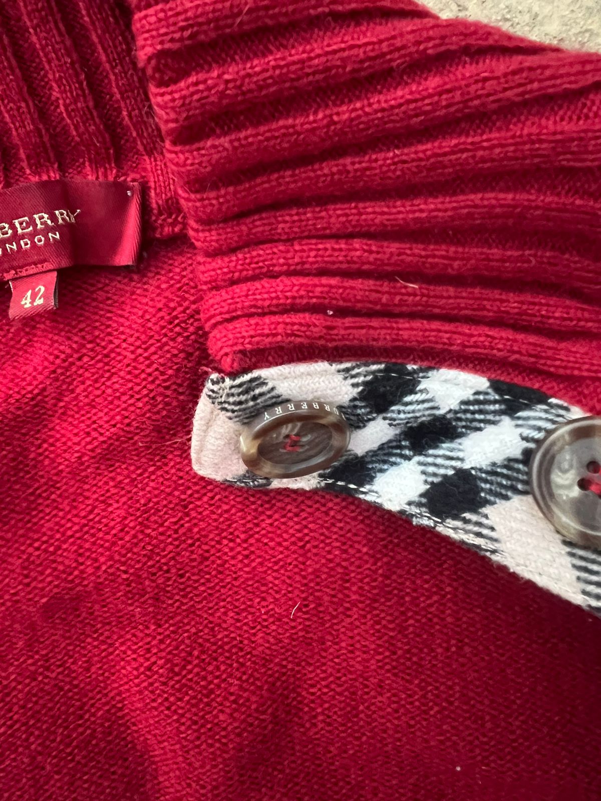 Burberry dark red vintage cardigan