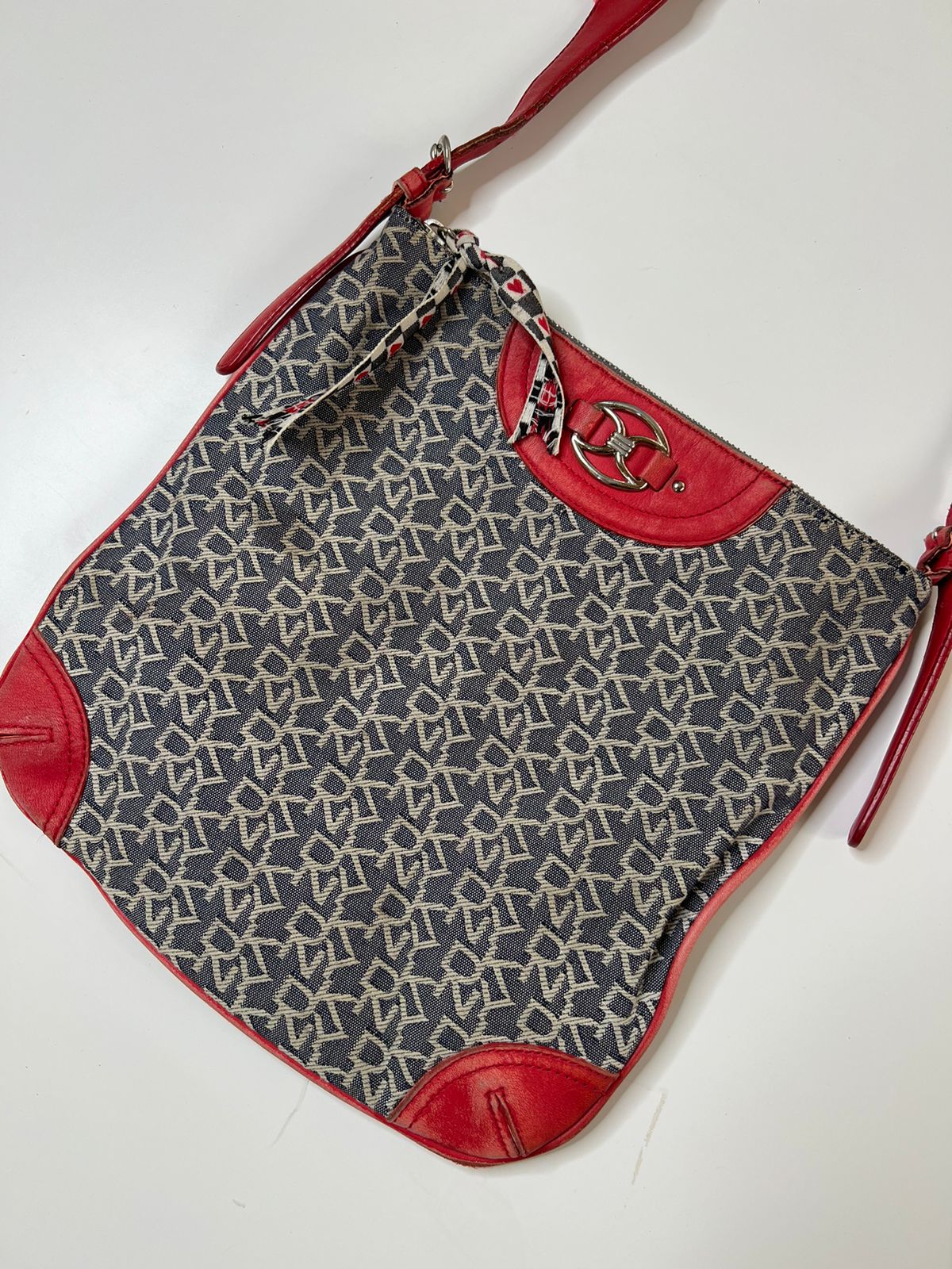 DKNY crossbody y2k bag