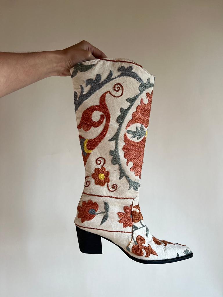 Embroidered vintage floral heeled boots