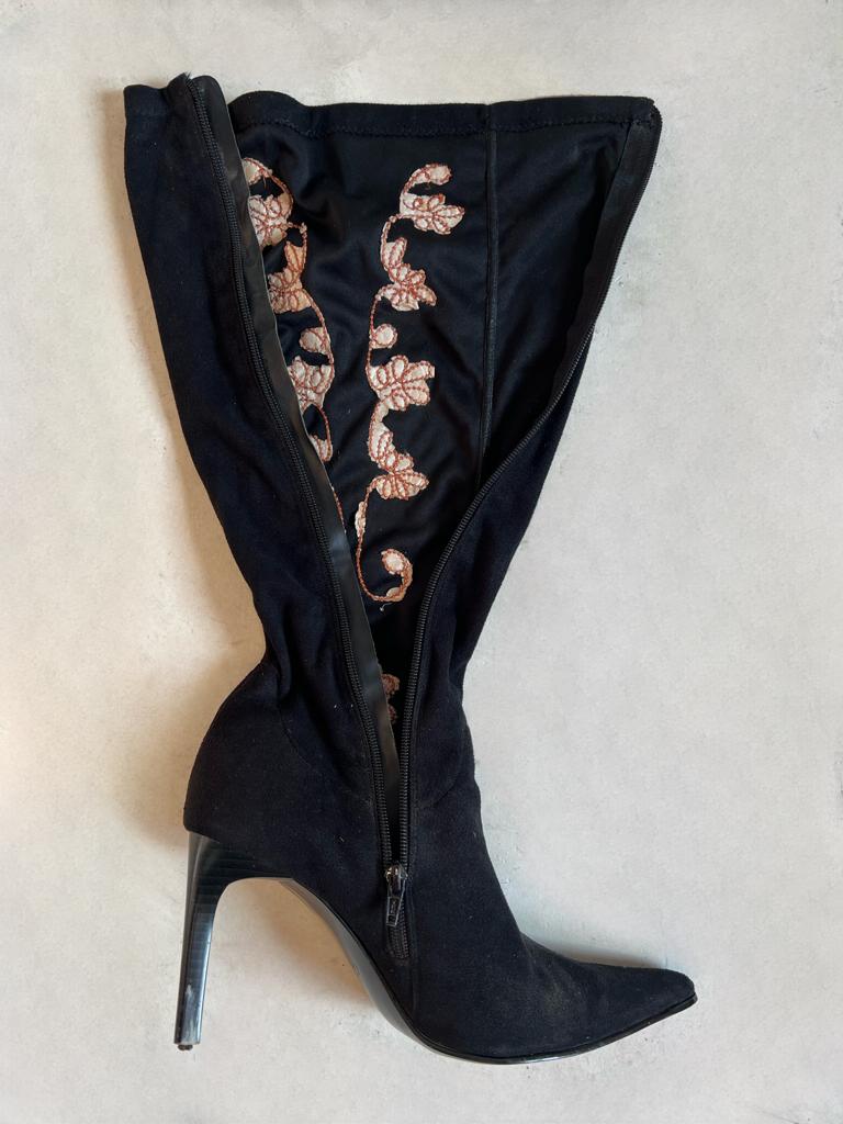 Suede knee high pointed flower embroidered boots