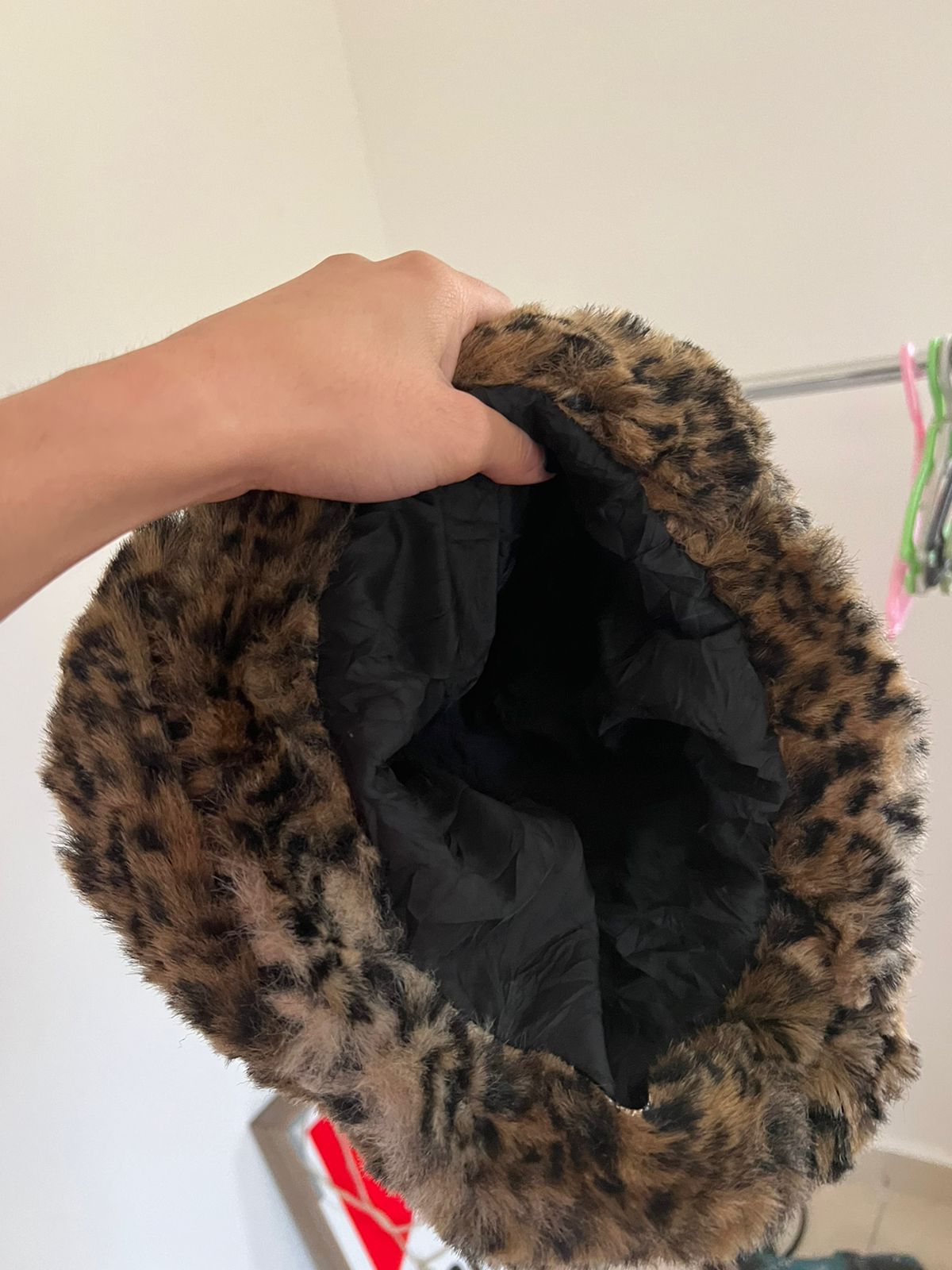 Animal print black fur hat