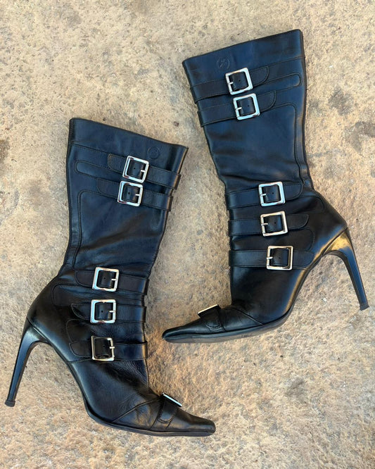 Bronx leather buckled pointy boots