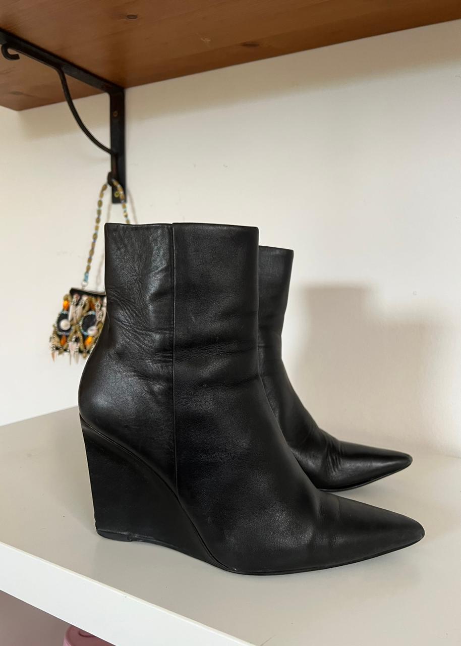 Black leather wedge heeled pointy boots